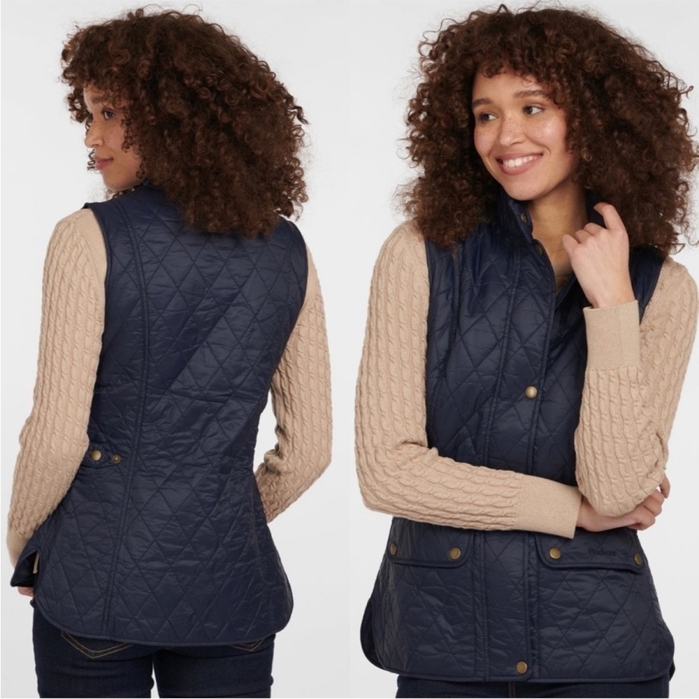 Barbour Otterburn Quilted Gilet Vest in Navy, Size 6